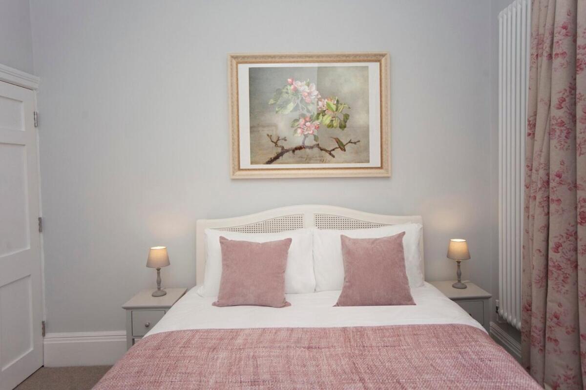 Stylish City Centre Apartment - باث المظهر الخارجي الصورة